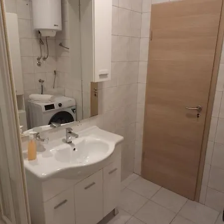 Apartment Ria Jesenice (Split-Dalmatia)